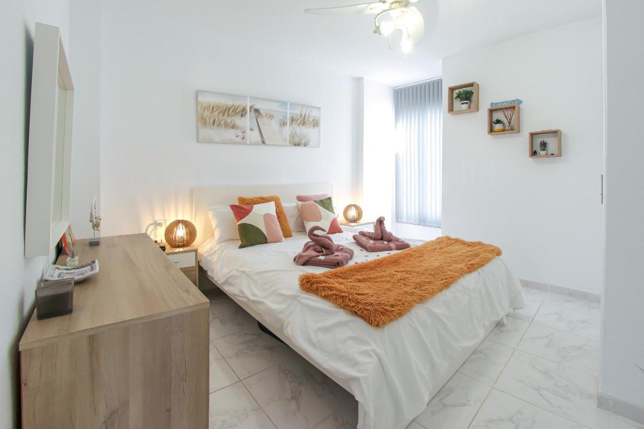 Gorgeous Los Diamantes Home Лос Кристианос Экстерьер фото